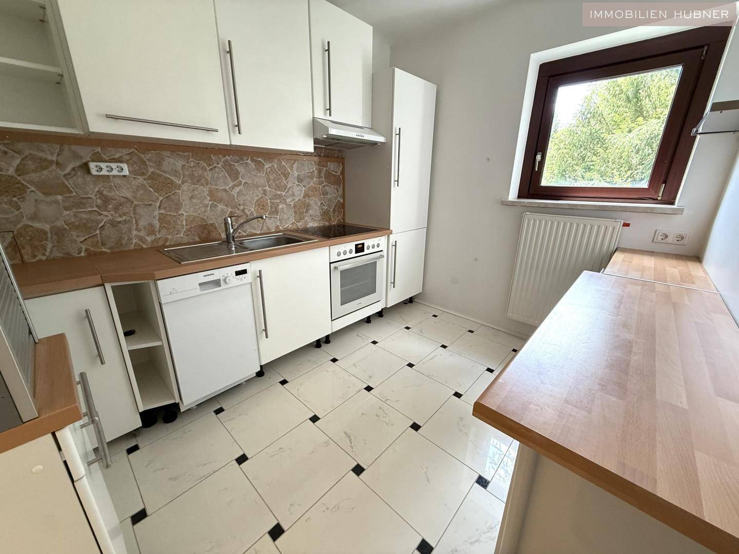 top ausgestattete Küche