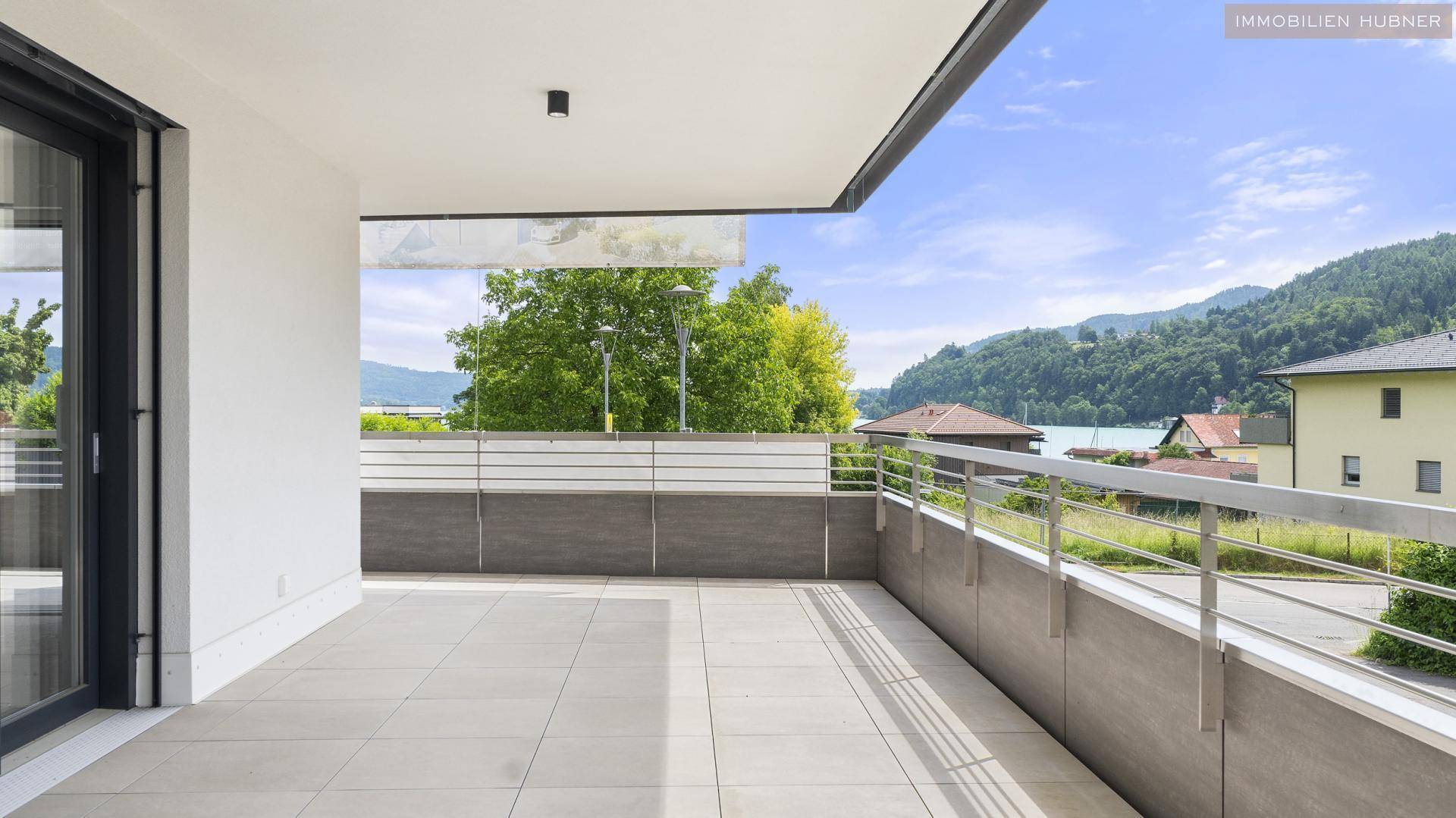 Terrasse mit Blick Einliegerwohnung