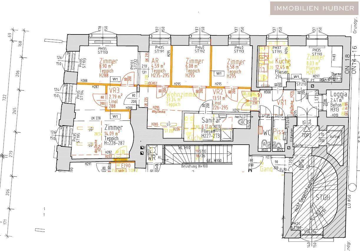 Detaillierter Grundriss einer Wohnung mit mehreren Zimmern, Flächenangaben und einer Loggia.