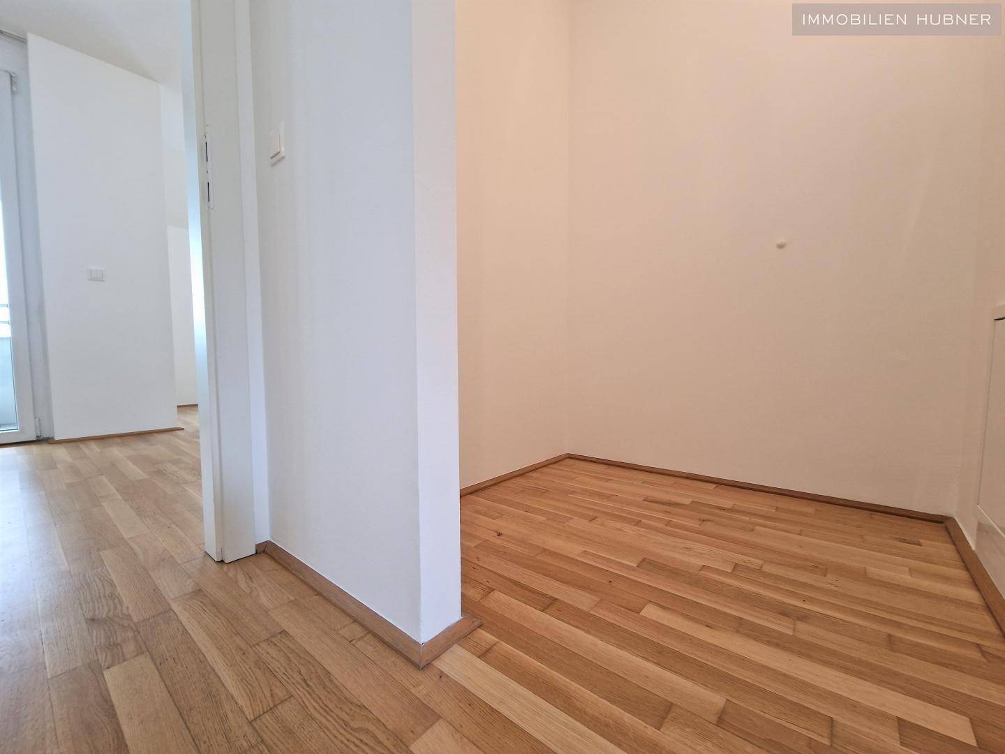 BESICHTIGUNGEN AB SOFORT MÖGLICH: Oswaldgasse: Wunderschöne, helle Neubauwohnung mit Loggia - Mehr