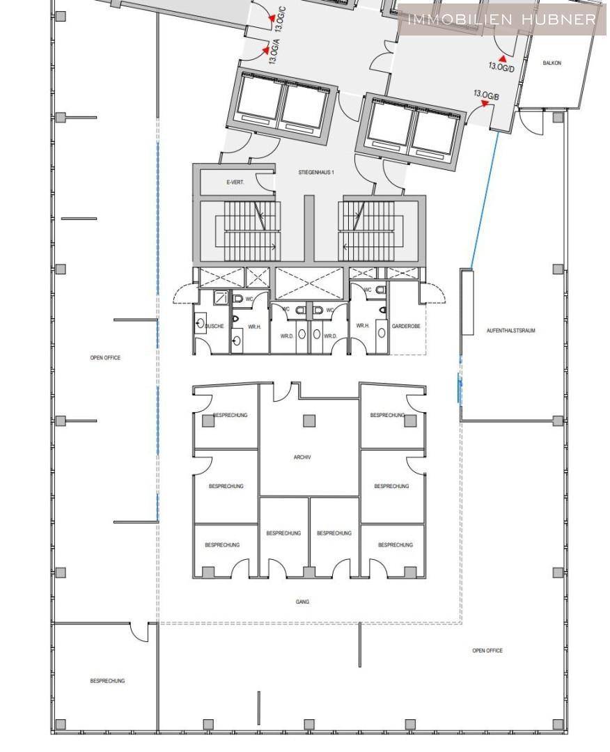Detaillierter Grundriss einer Büroetage mit verschiedenen Besprechungsräumen und offenen Bereichen.