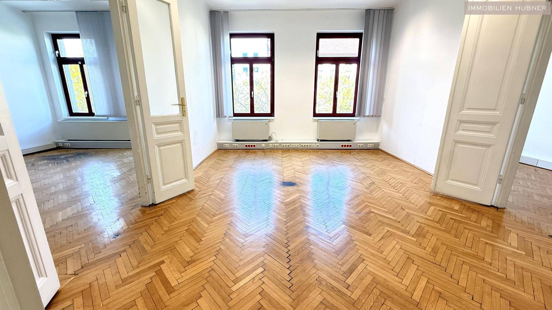 Klassisch-schönes ALTBAU- Büro mit BALKON zur Mariahilfer Straße in unmittelbarer U3-Nähe - Ansicht 4