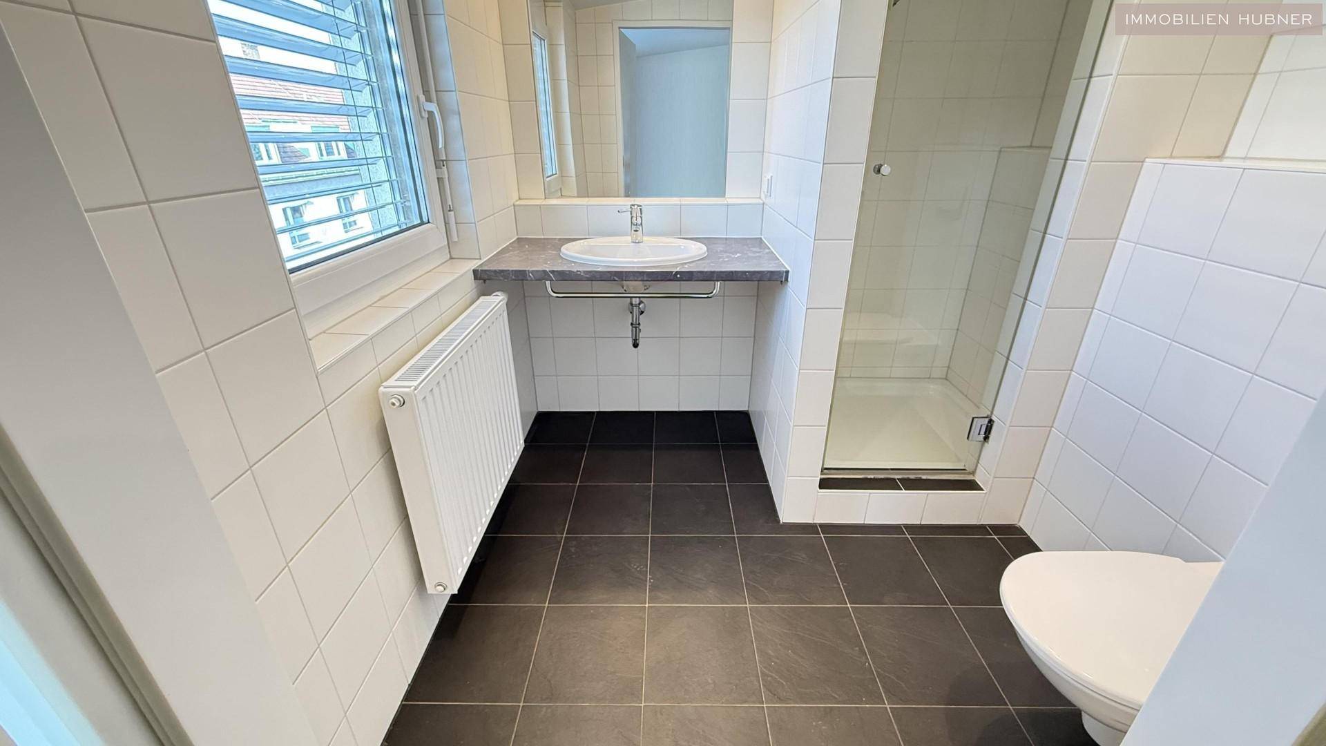 4 Zimmer - DG - Wohnung mit 2 Bädern und 8m² Terrasse! Weitblick! Hochwertige Ausstattung! - Ansicht 6