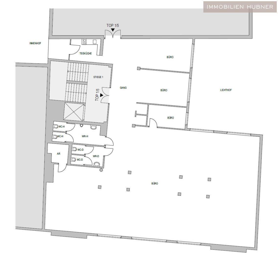 Detaillierter Grundriss mit mehreren Büroräumen, Teeküche und Sanitäranlagen.
