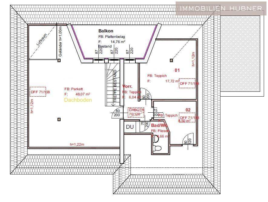 Grundriss des Dachgeschosses mit Balkon, Bad und weiteren Zimmern unter der Dachschräge.