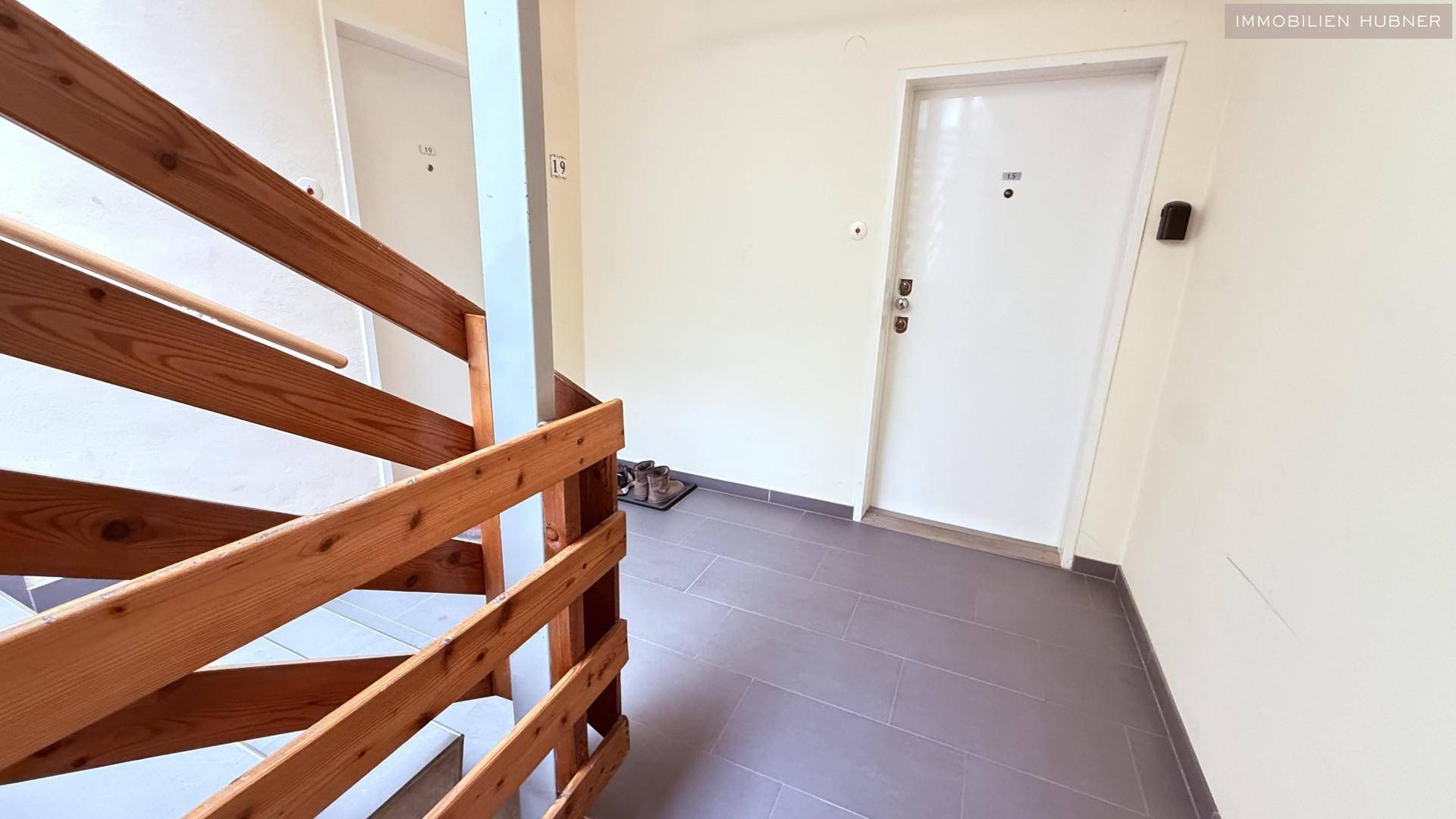 Wohnungstür im 3. OG