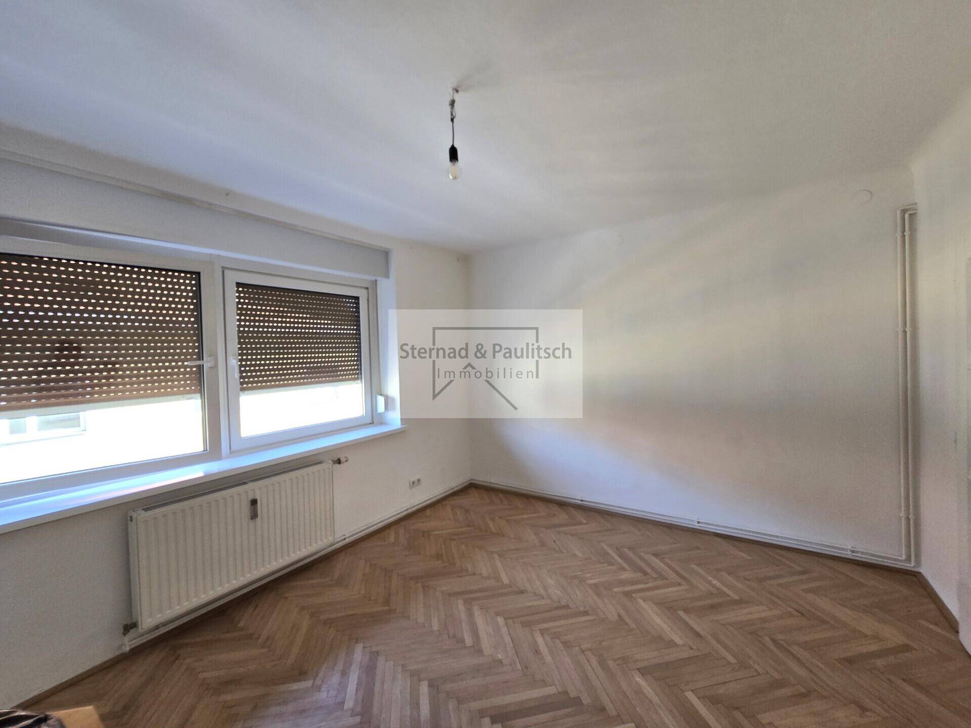 Sanierte, helle 2,5-Zimmer-Wohnung | Südbalkon | 3. Obergeschoss| ca. 55 m² Wohnfläche