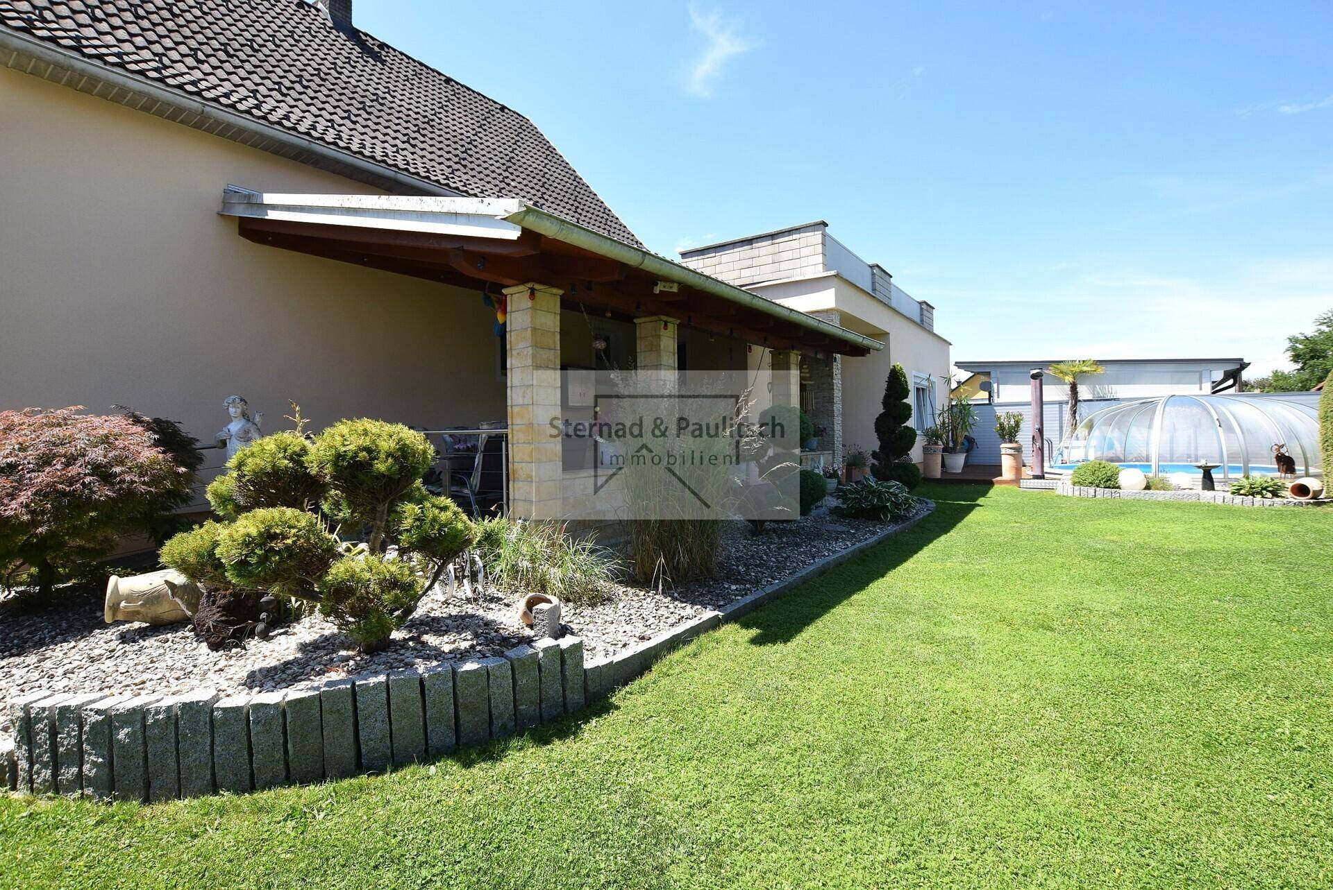 Traumhaftes Haus mit Einliegerwohnung | Pool | Outdoorküche | Doppelgarage| Klagenfurt - Ansicht 3