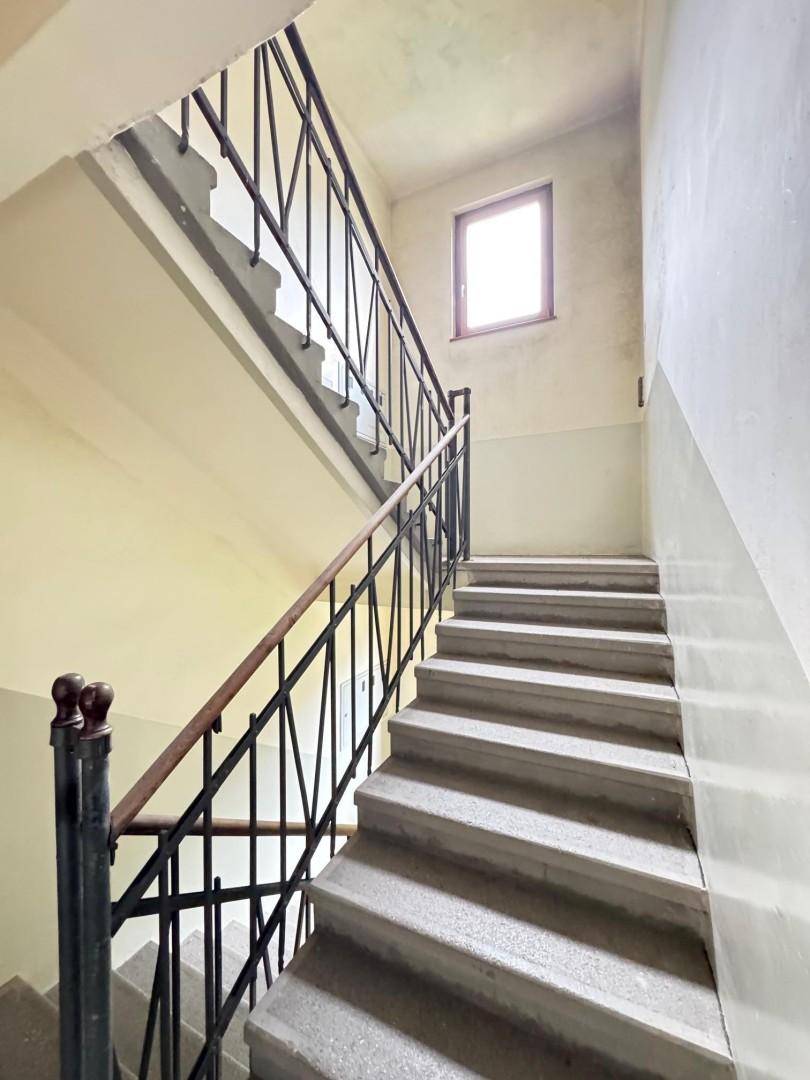 IMS IMMOBILIEN KG STIEGENHAUS _8186 (3)