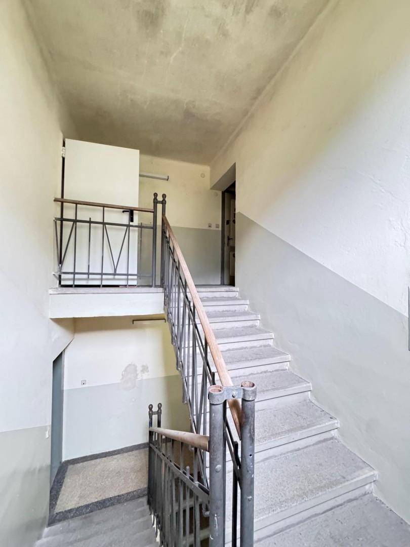 IMS IMMOBILIEN KG STIEGENHAUS _8186 (1)