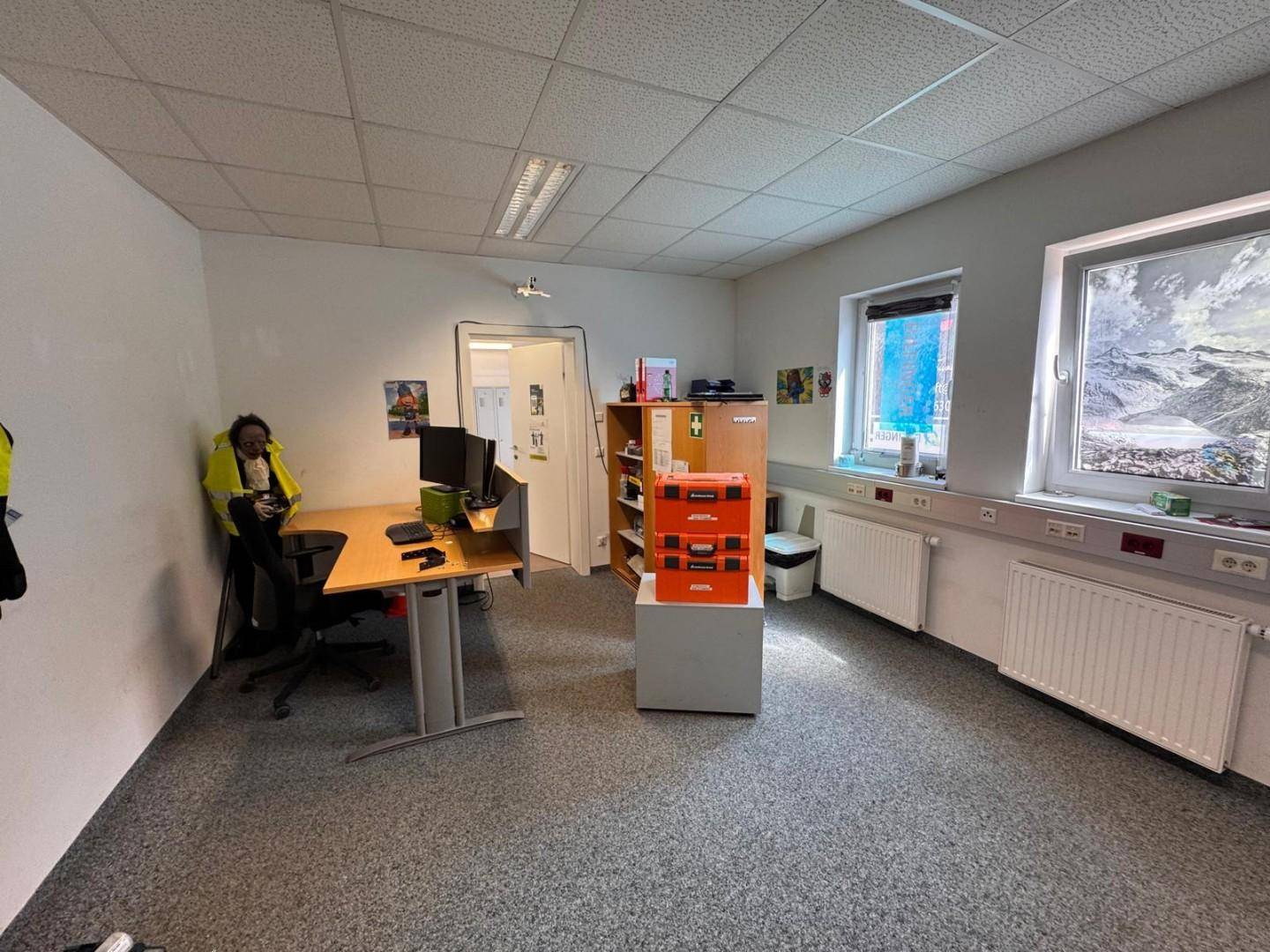 Bürofläche | inkl. Lagerhalle und Sanitäranlagen | IMS Immobilien KG - Ansicht 5