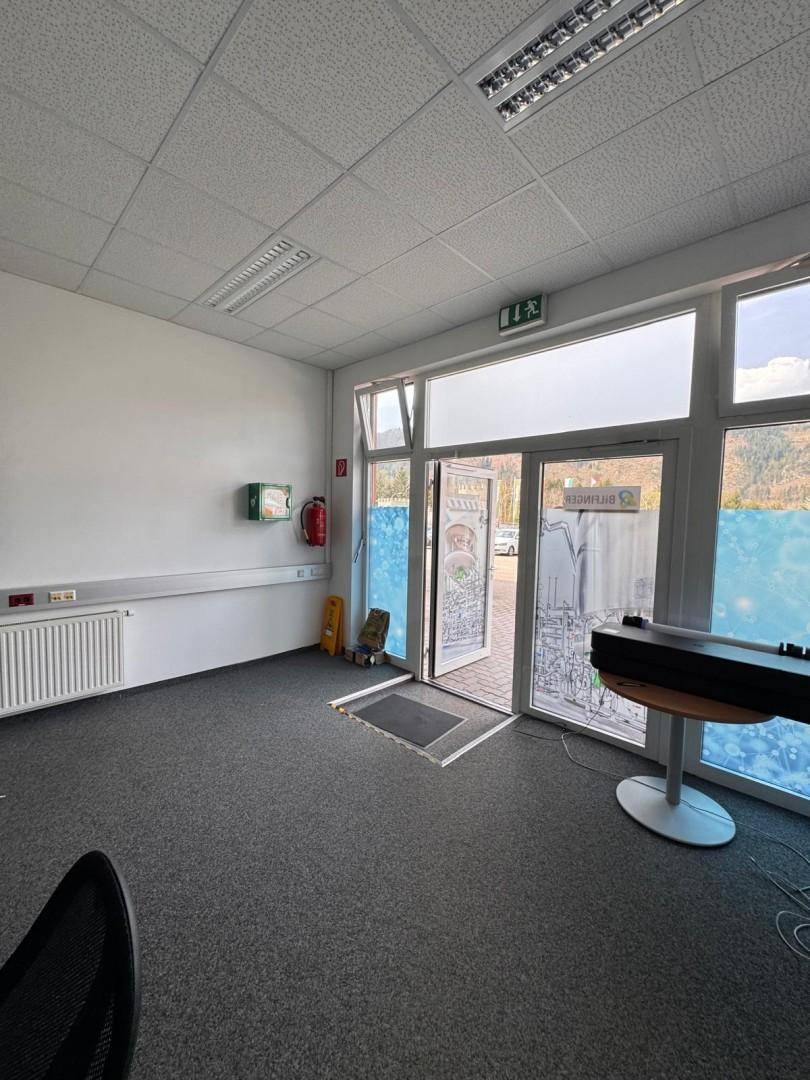 Bürofläche | inkl. Lagerhalle und Sanitäranlagen | IMS Immobilien KG - Ansicht 2