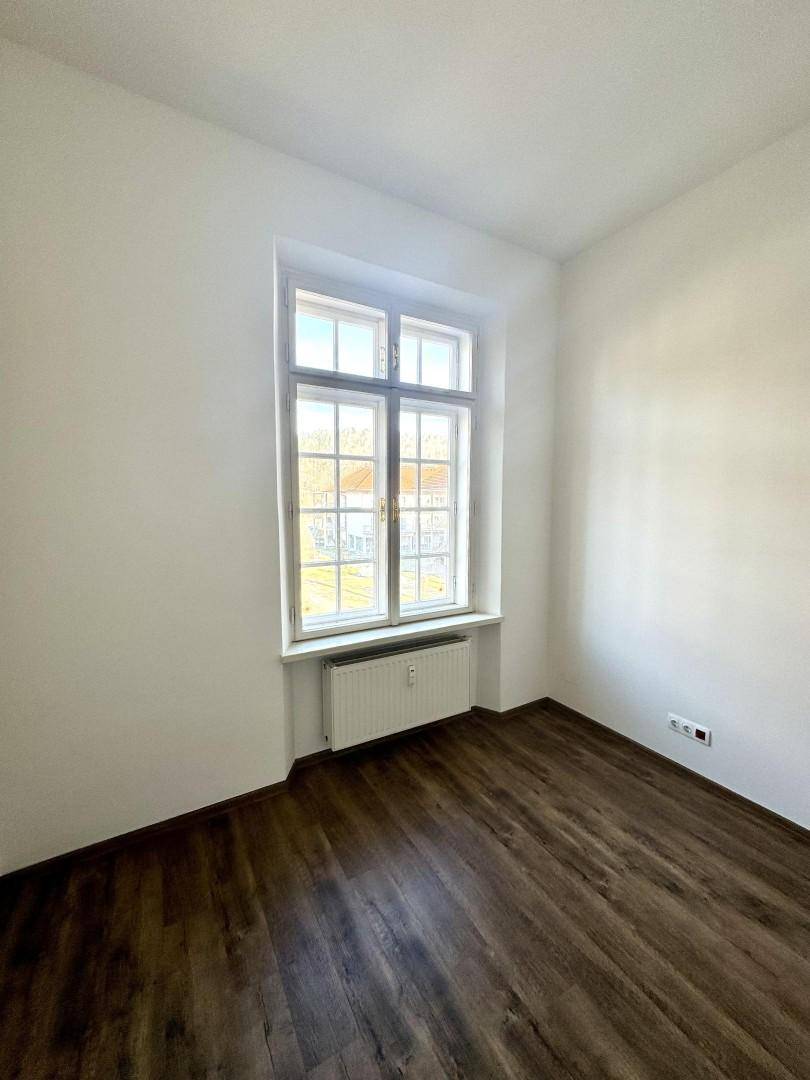 SCHLAFZIMMER IMS IMMOBILIEN KG