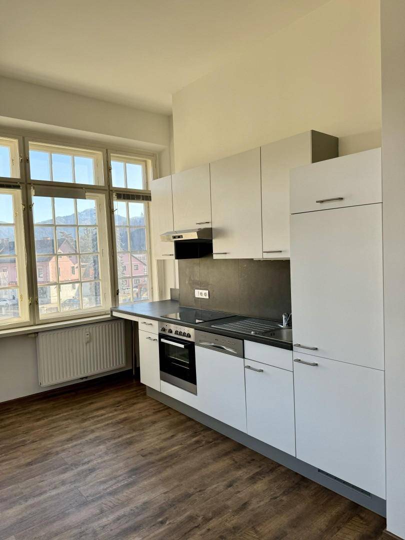 KÜCHE IMS IMMOBILIEN KG
