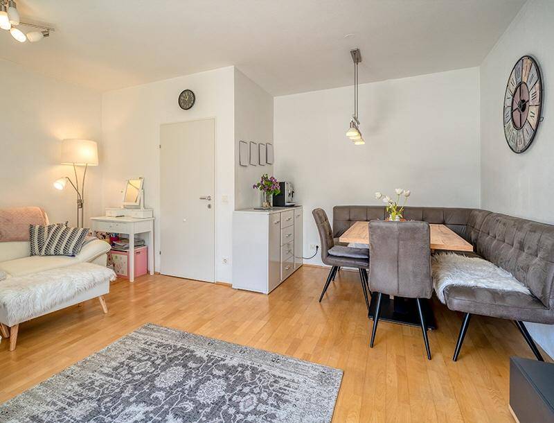 HP4-3-Zimmer-Wohnung-Langwied-Essbereich