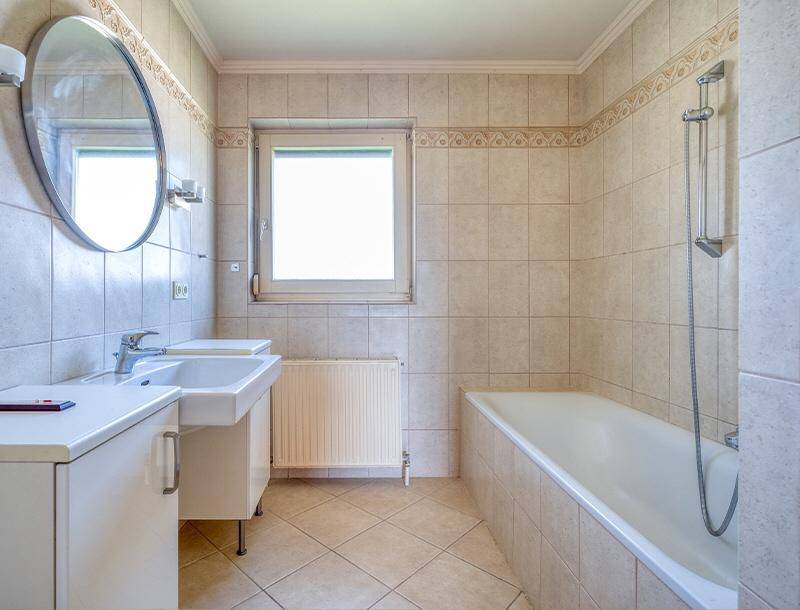 HP5-3-Zimmer-Wohnung-Wals-Badezimmer