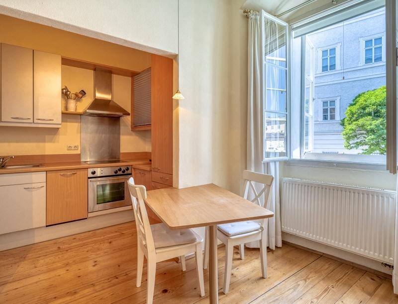 HP3-1-Zimmer-Wohnung-Altstadt-Essbereich