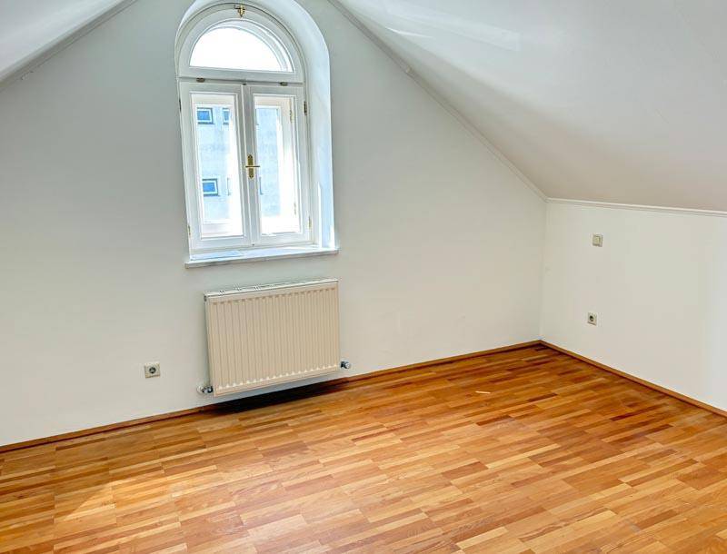 HP3-2-Zimmer-Wohnung-Gnigl-Fensterbogen
