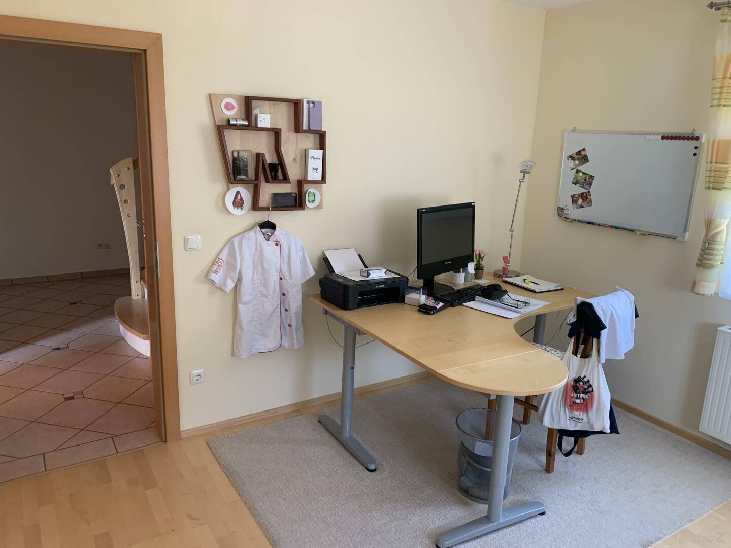 Büro EG