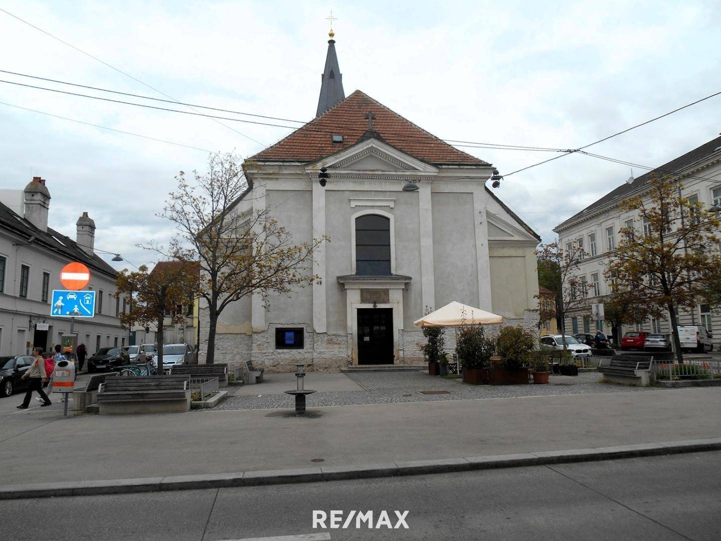 08 Atzgersdorfer Kirchenplatz