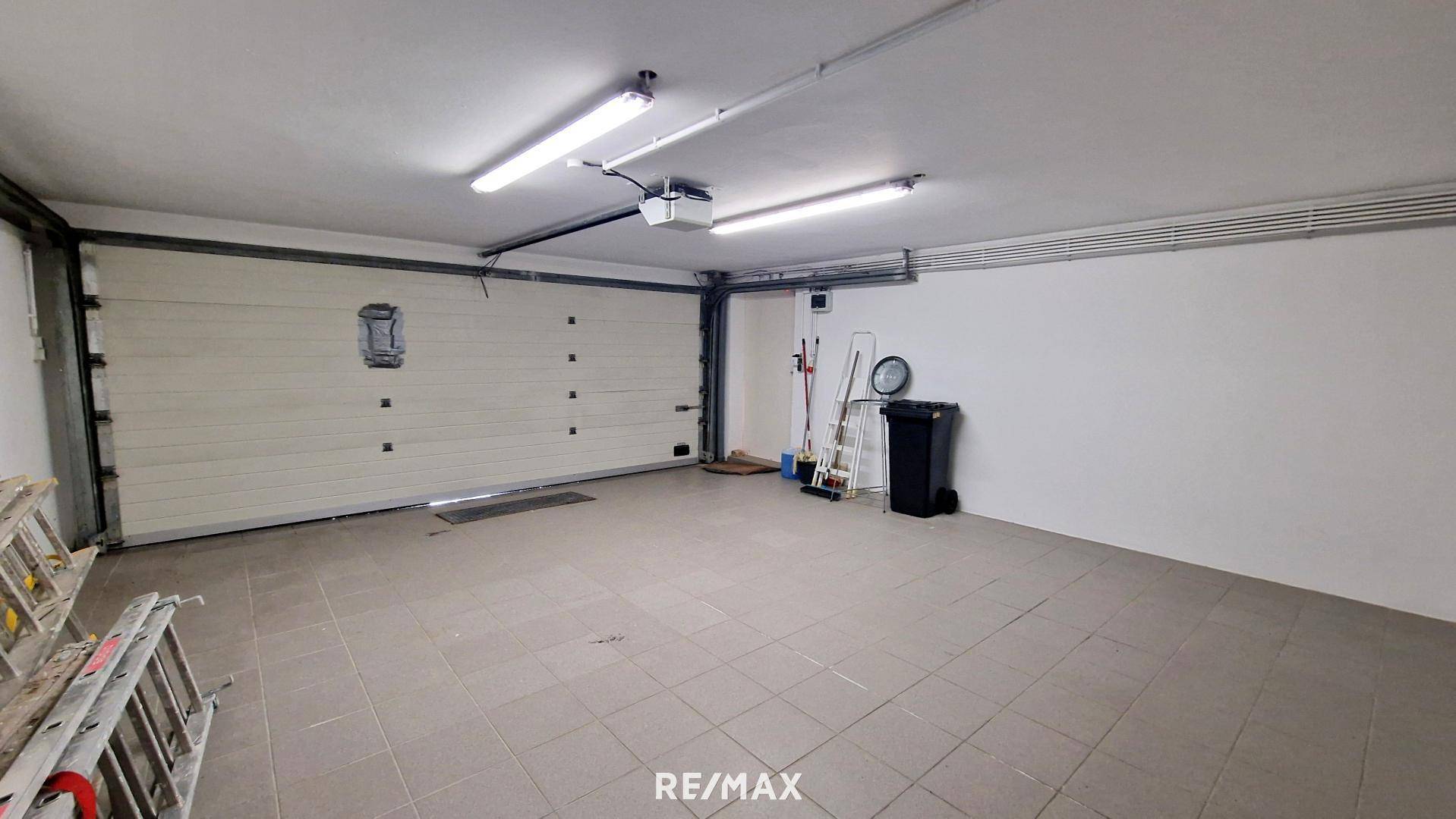 Doppelgarage