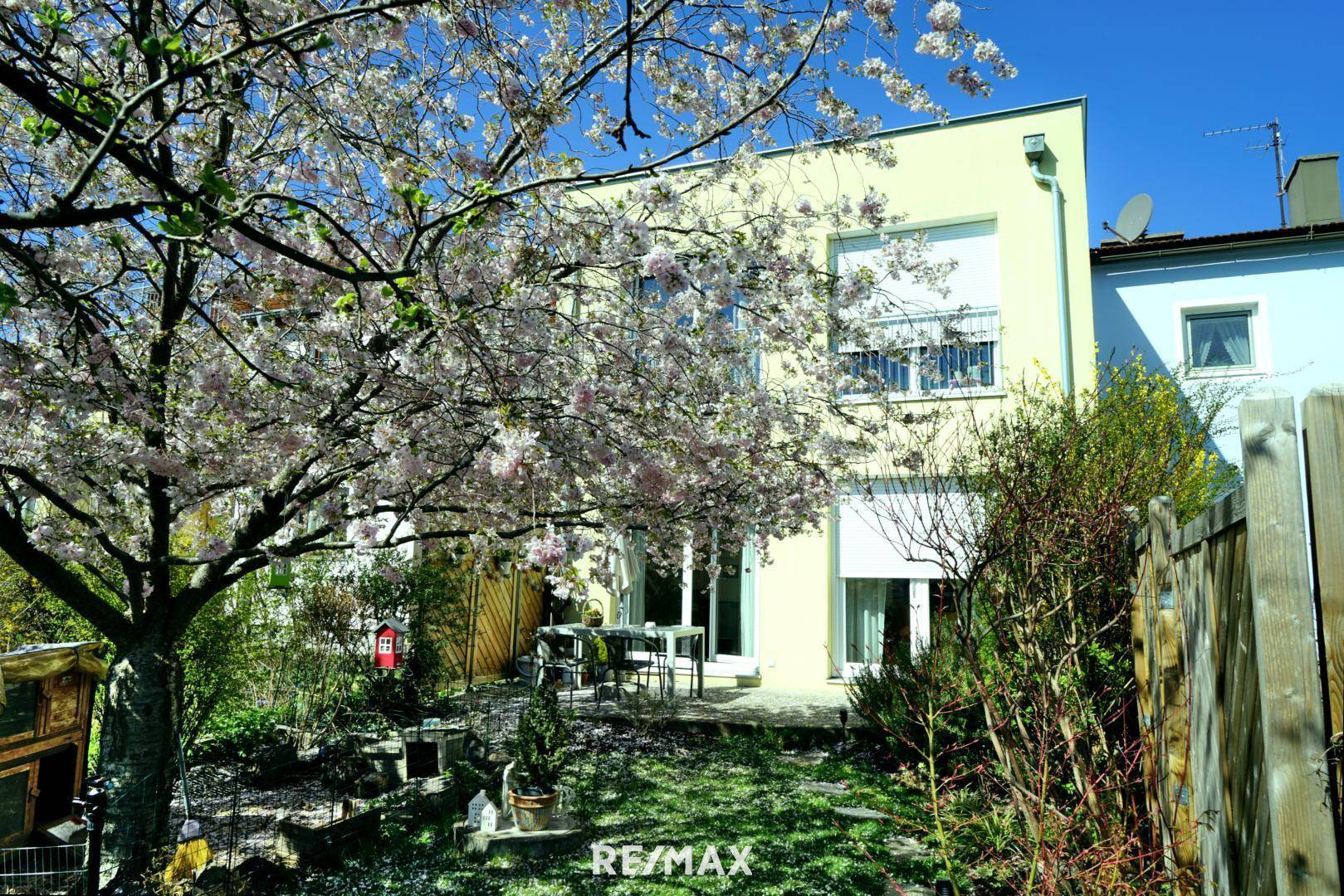 Garten mit Terrasse