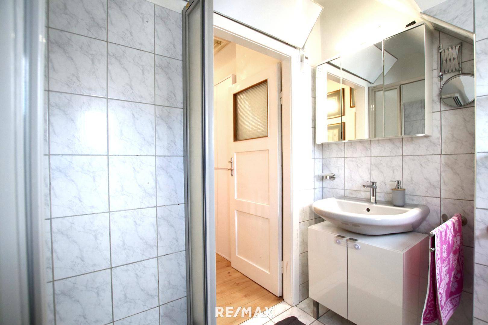 Bad/Toilette DG