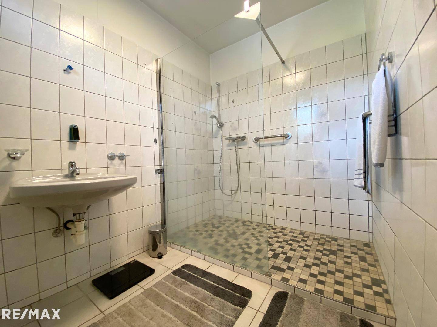 Badezimmer 1