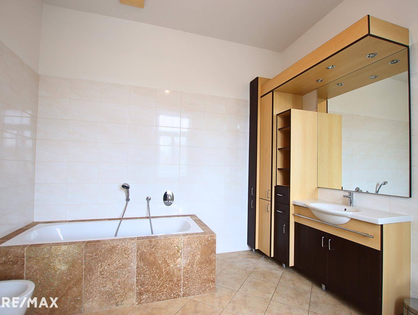 Top 2 Badezimmer