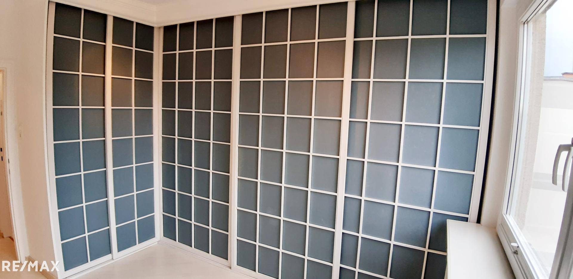 DG Garderobe, Kinder od. 2. Schlafz.