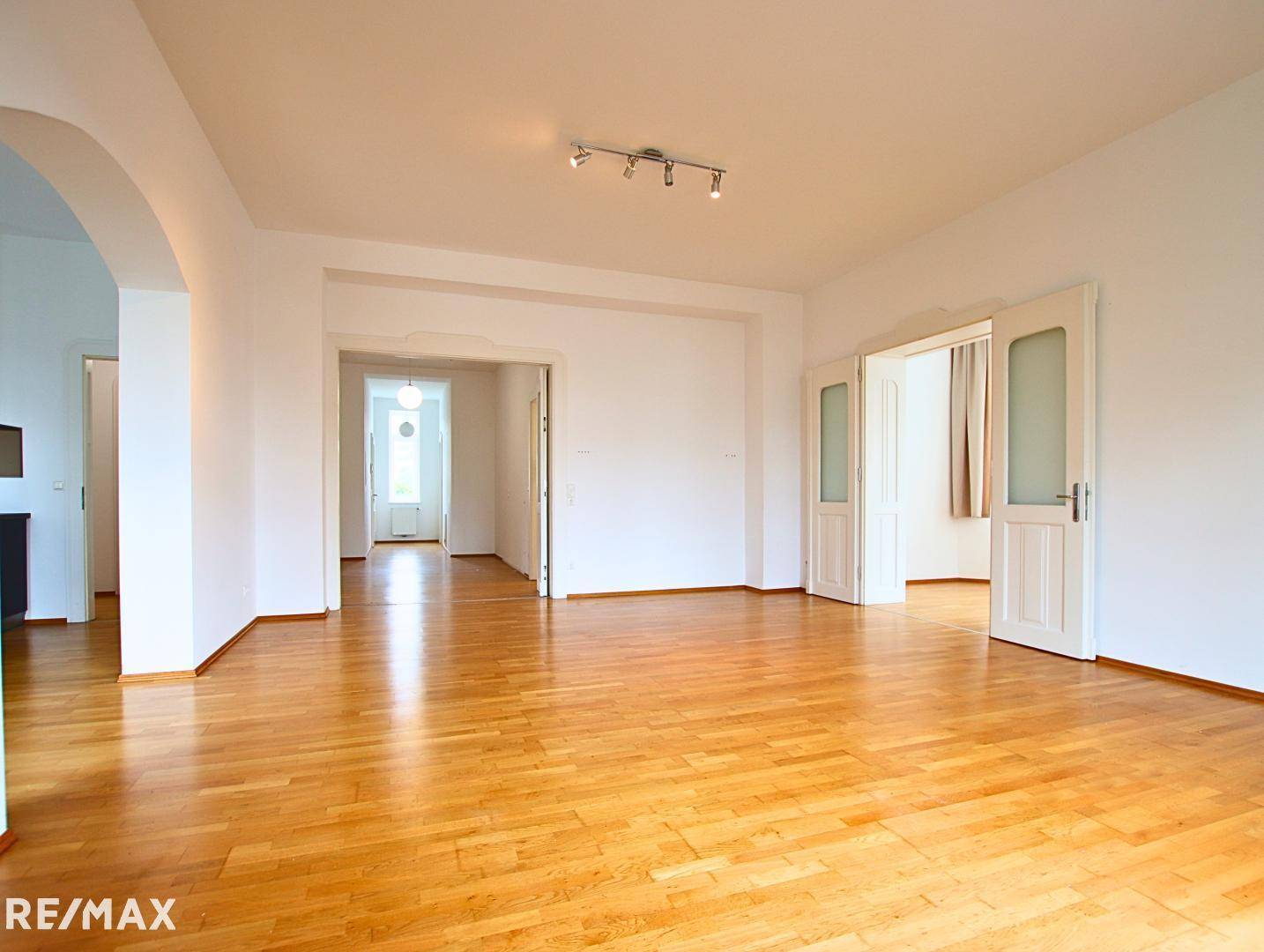 Wohnsalon 4
