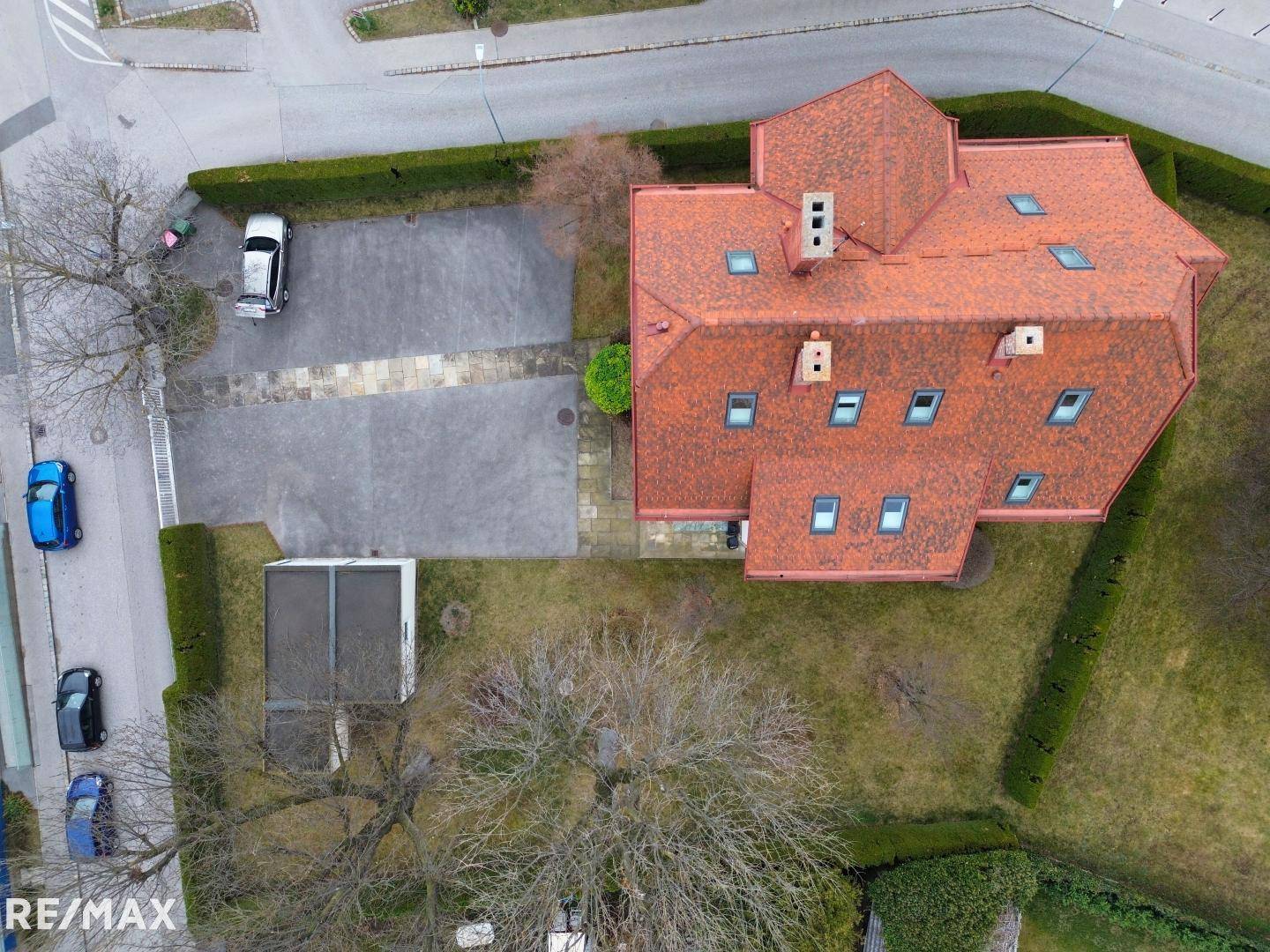 Villa Drohnenansicht oben