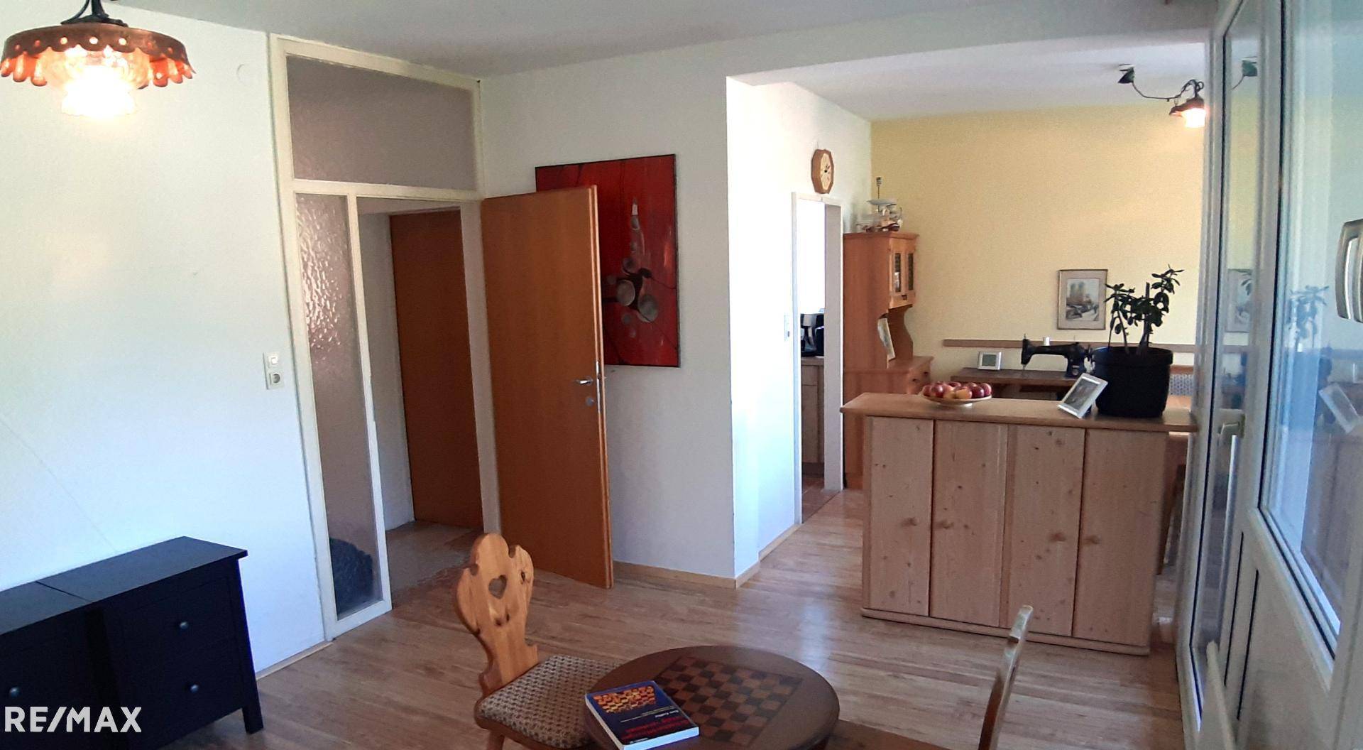 Blick zum Esszimmer