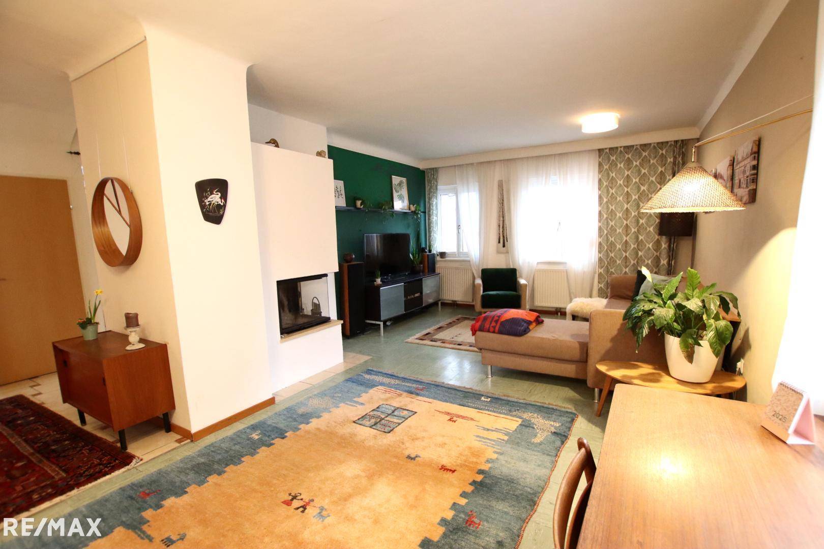 9 Wohnzimmer