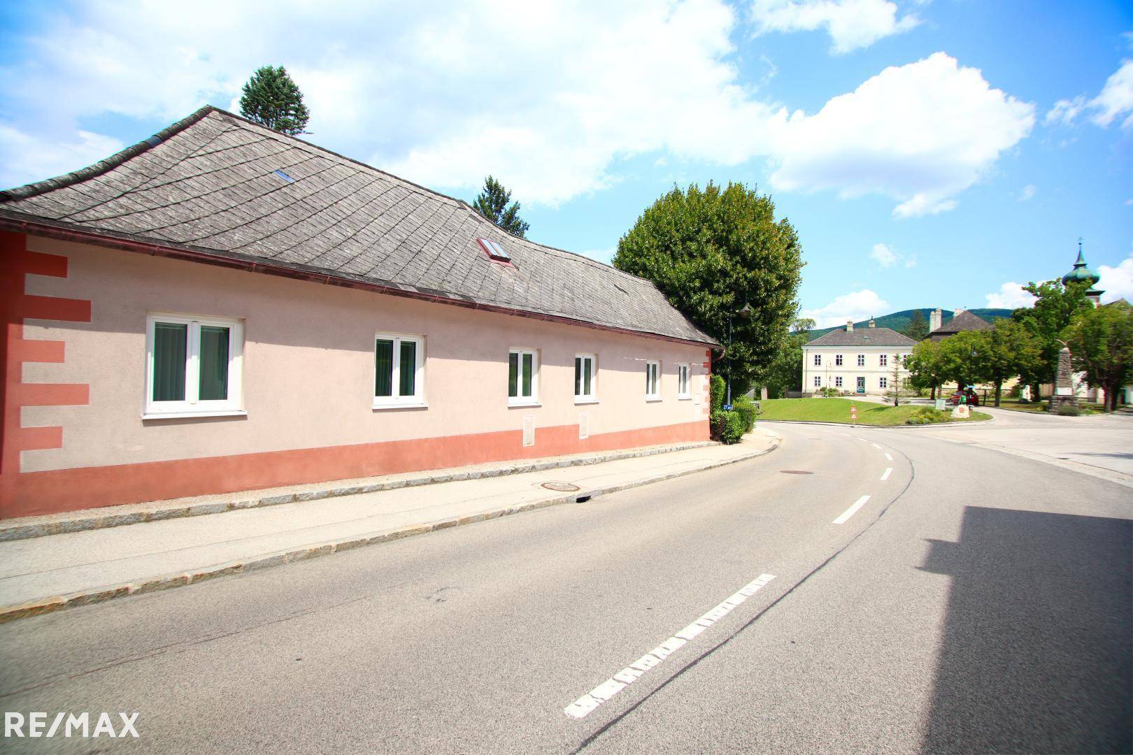 Haus Strassenseite Süden