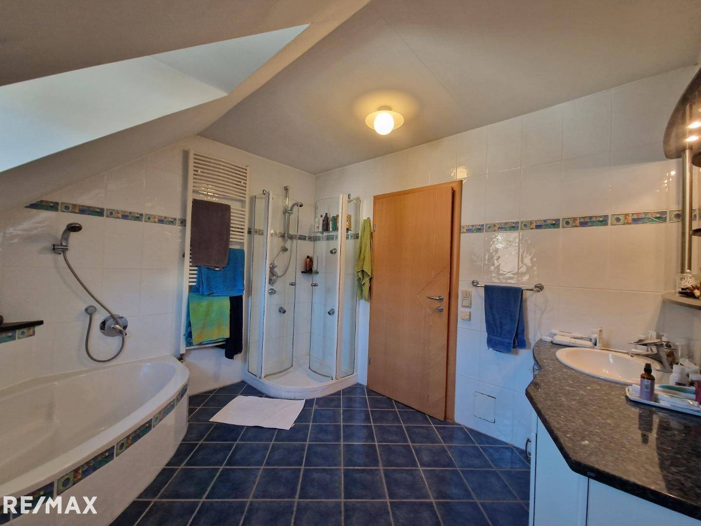 Badezimmer DG