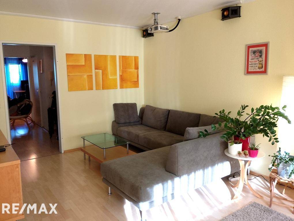 02 Wohnzimmer