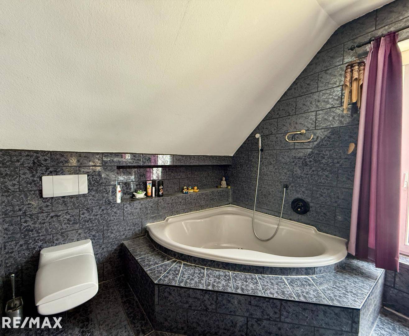 Badezimmer 1