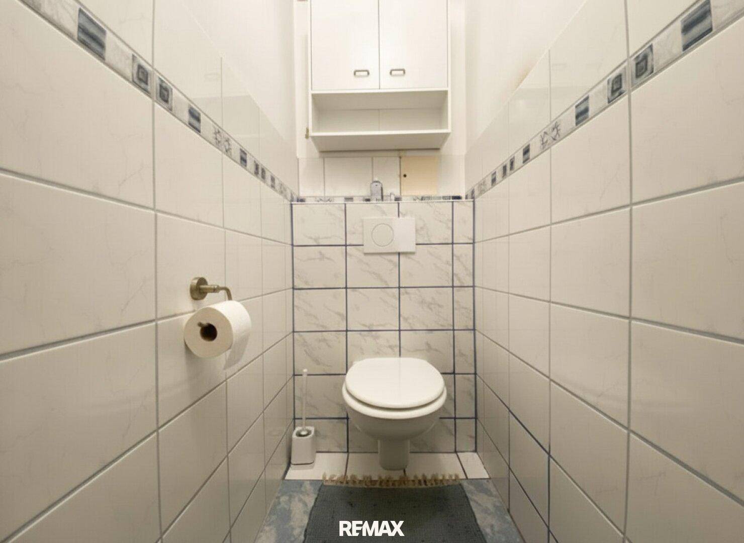 Gemütliche 2-Zimmer-Wohnung mit prachtvollem Gemeinschaftsgarten! - Ansicht 4