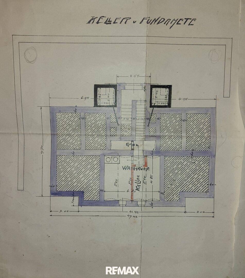 Historischer Grundriss des Kellers und der Fundamente mit ausgewiesener Waschküche und Lagerräumen.