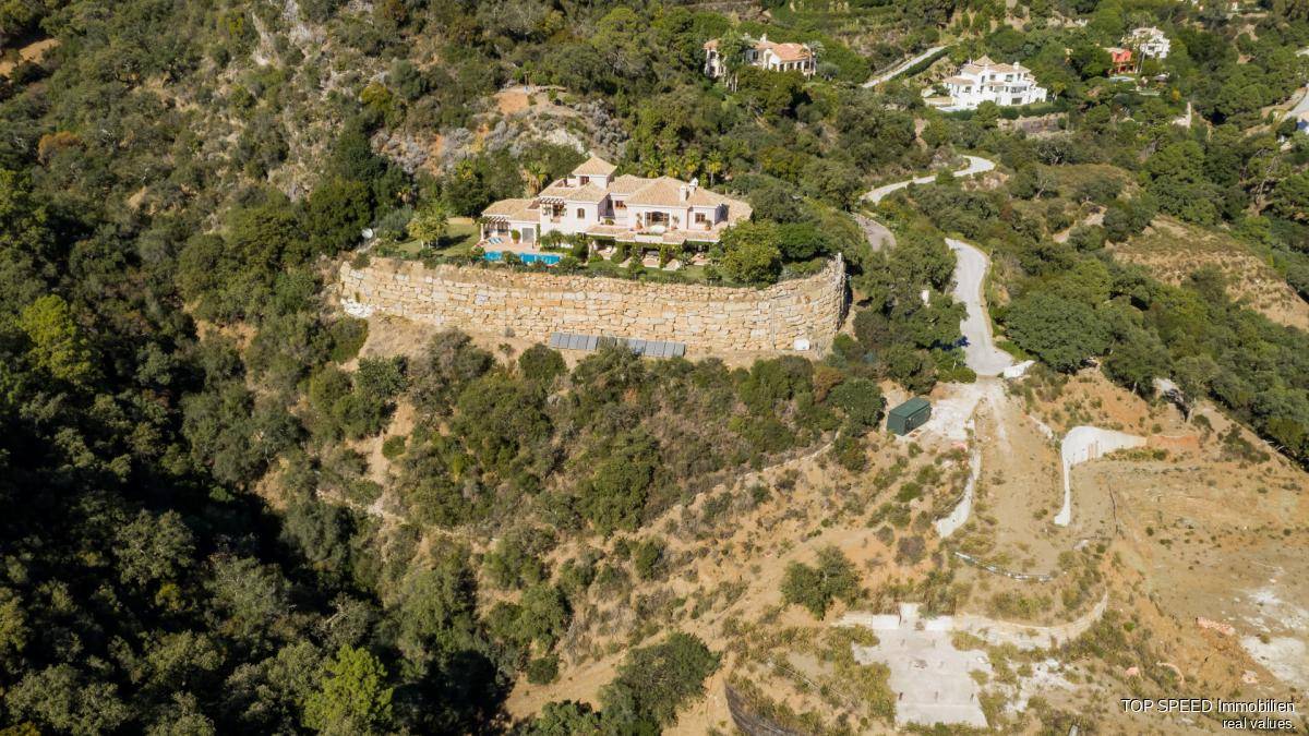 Photo: Villa in Benahavis