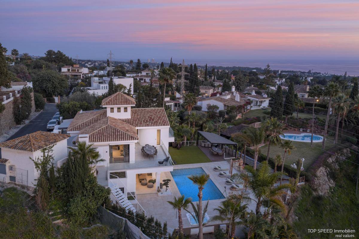 Photo: Villa in Marbella East