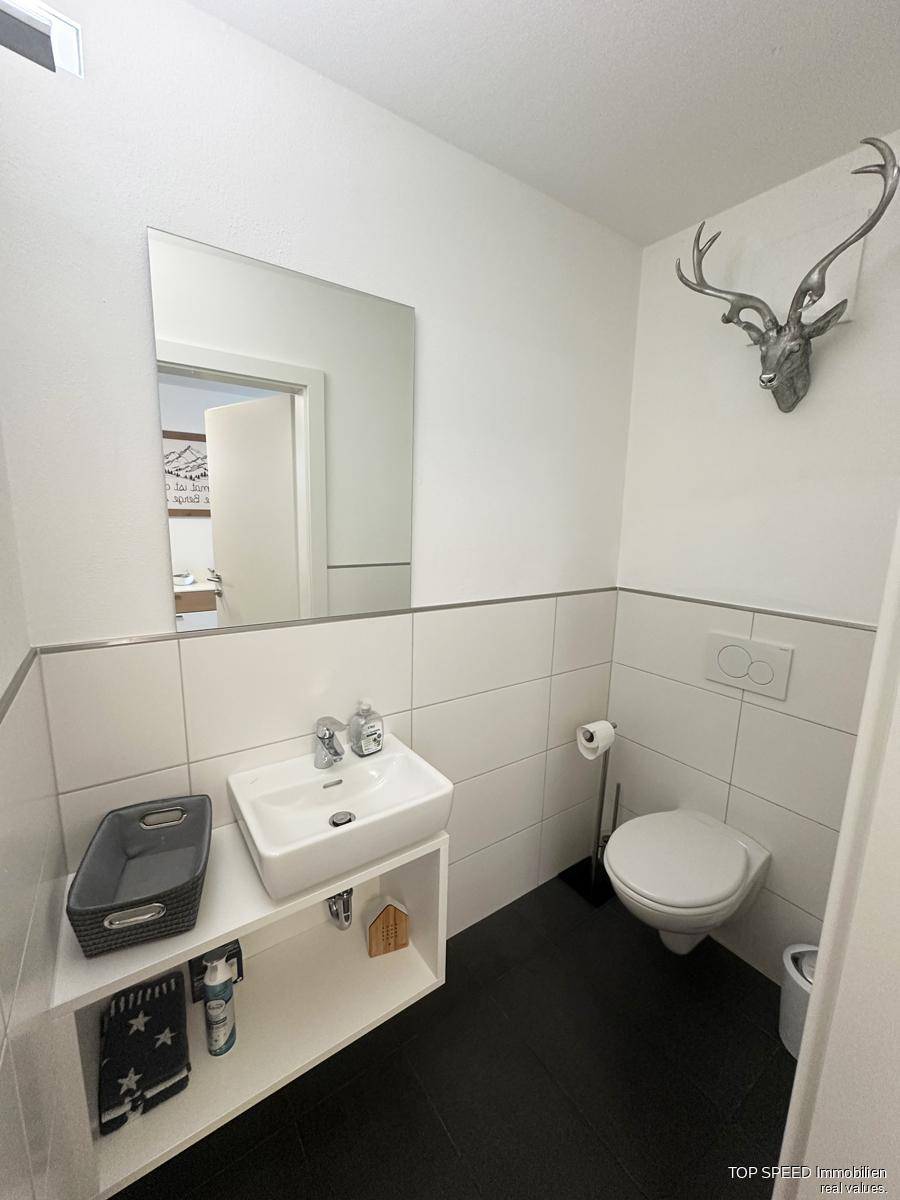 WC - B1