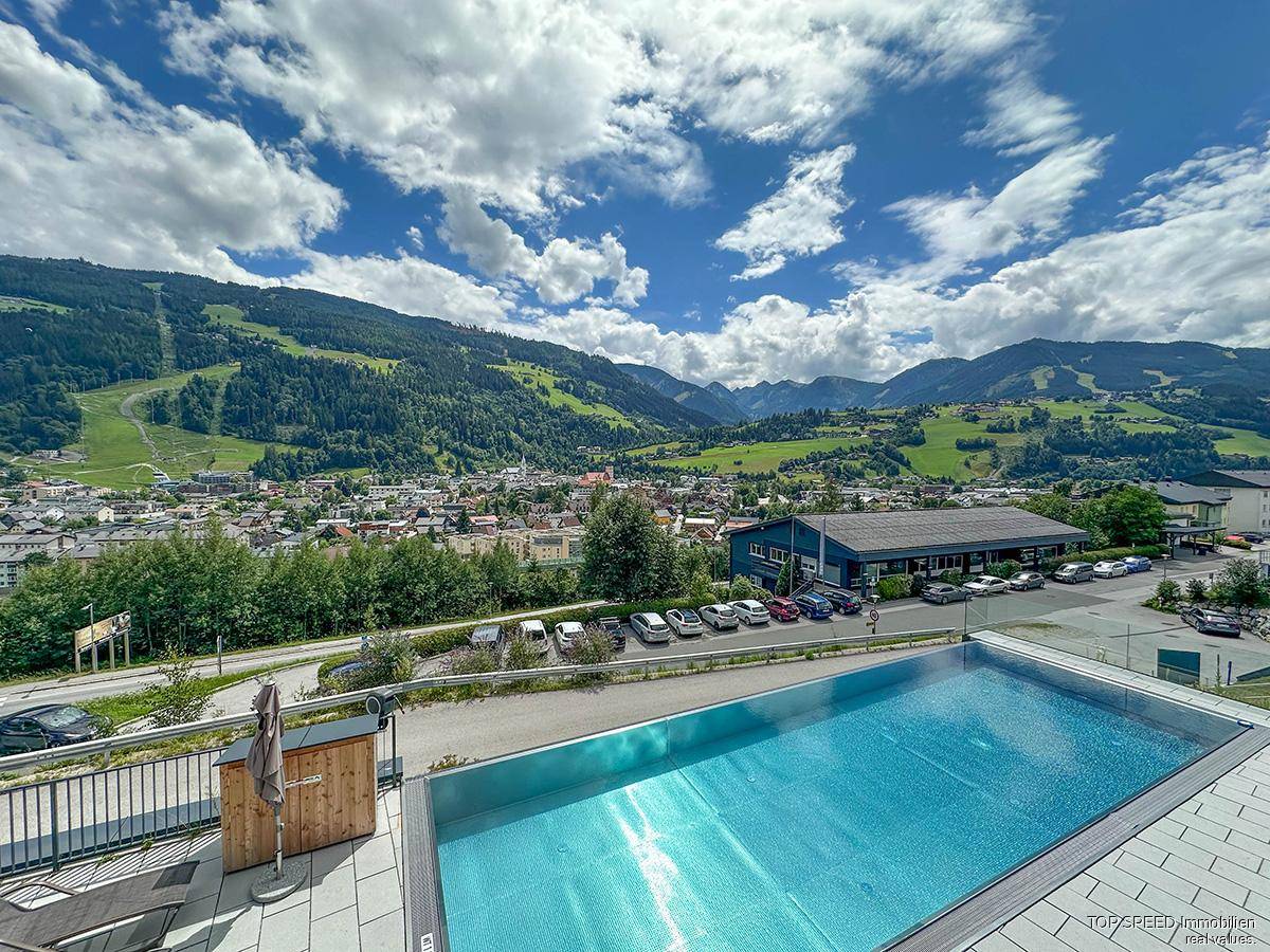 Infinitypool