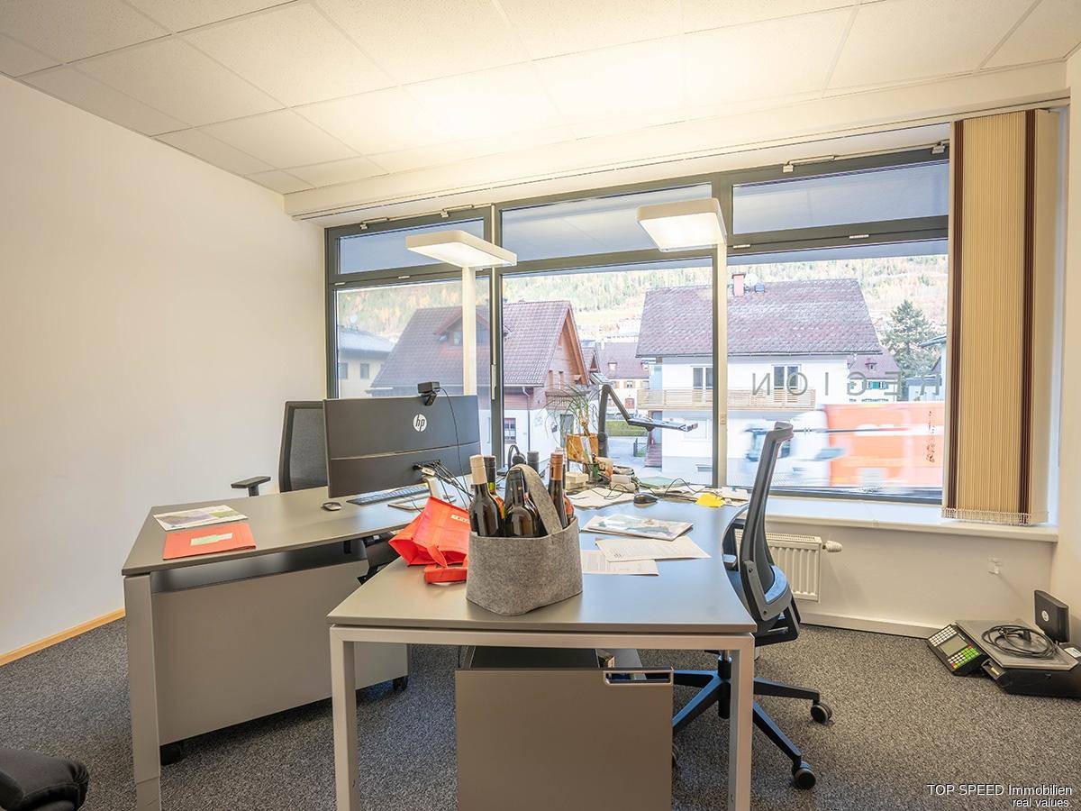 Ihr neuer Unternehmensstandort in Schladming – 7 Büroräume, Besprechungsraum &amp; eine sonnige Terrasse - Ansicht 4