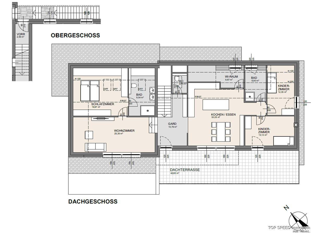 Grundriss des Ober- und Dachgeschosses mit offener Küche, Wohnzimmer und großer Dachterrasse.