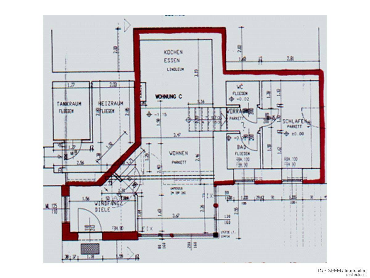 Grundriss der Wohnung C mit Aufteilung in Küche, Wohn- und Schlafbereiche sowie Balkon.
