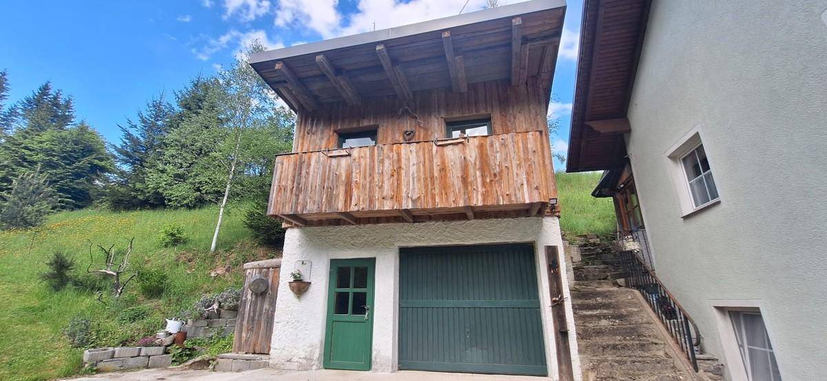 Garage mit Partyraum