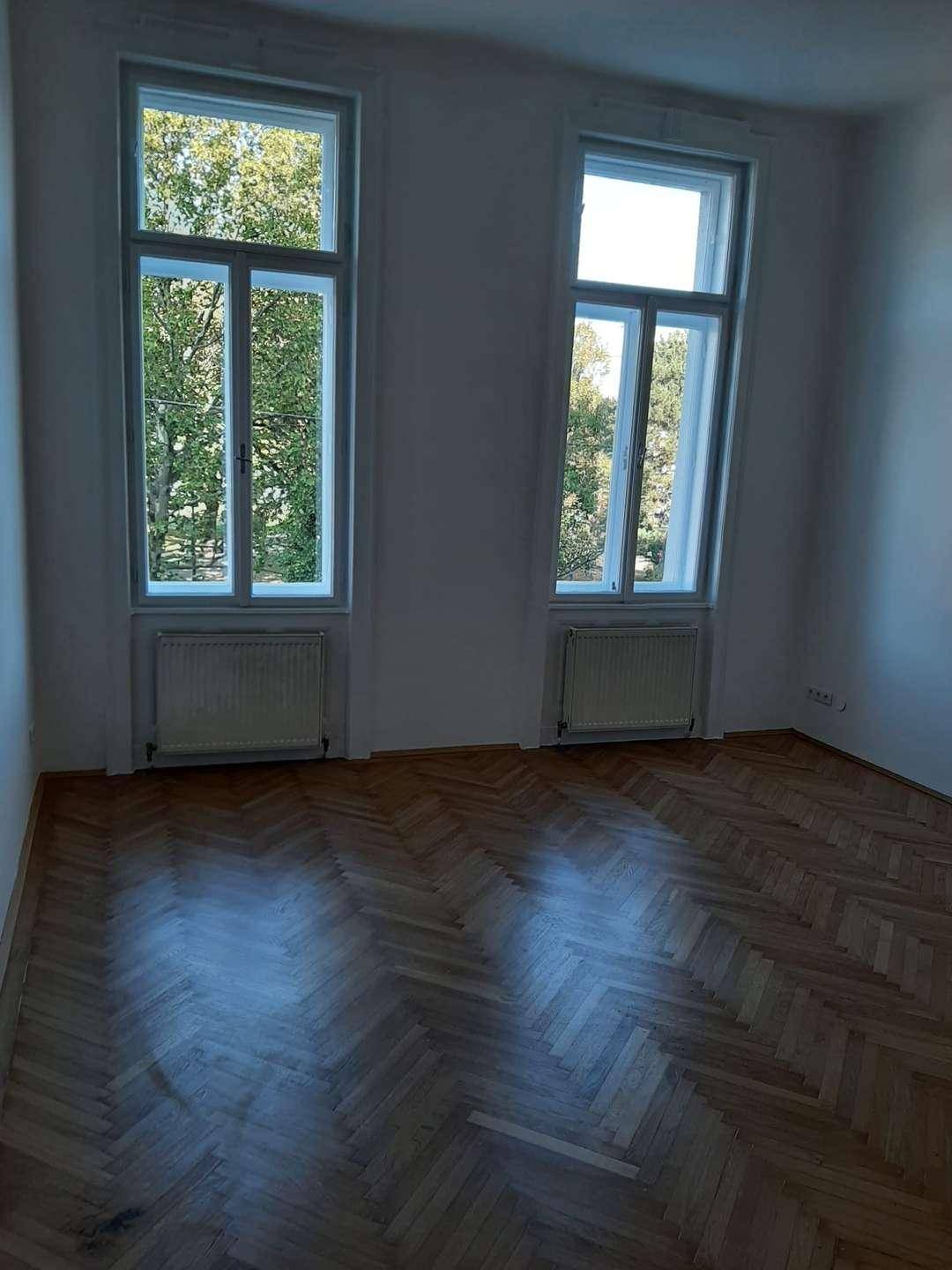 1000079192
