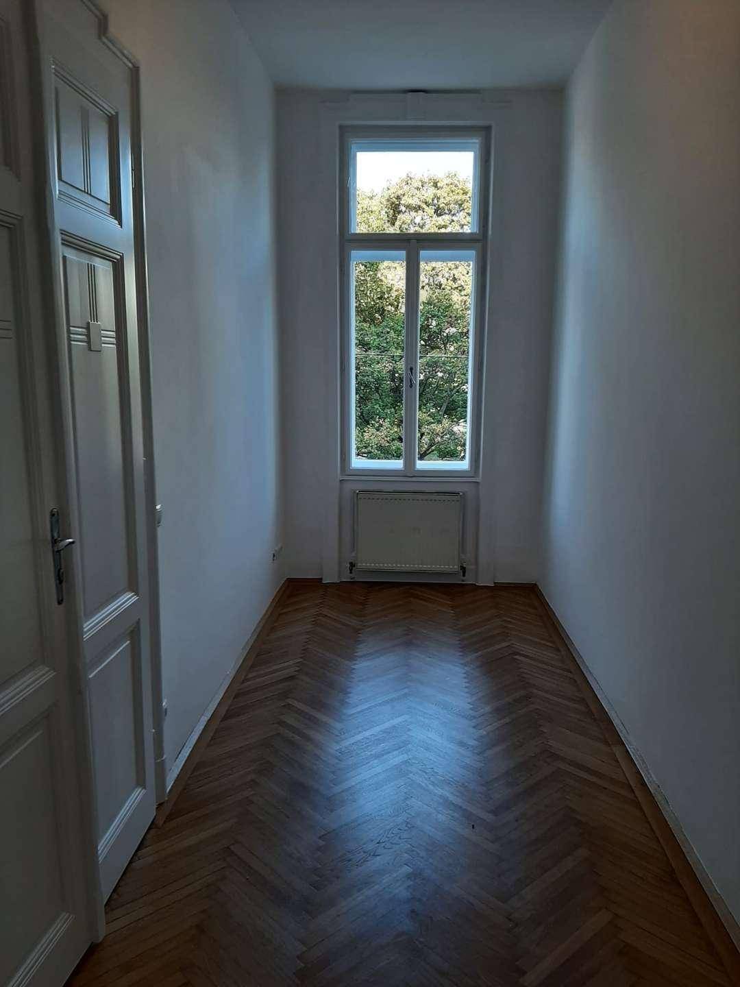 1000079170